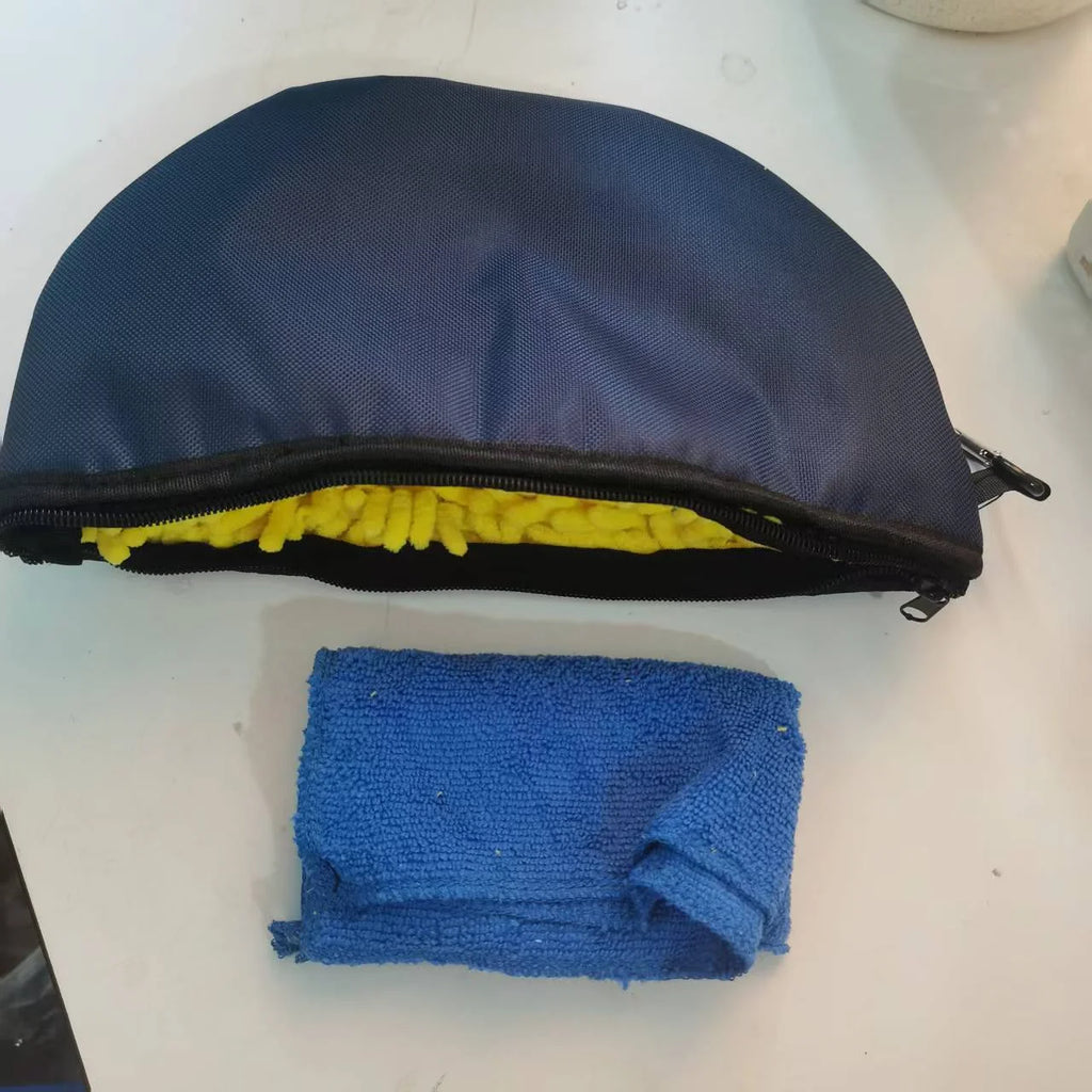 Flying Disc Cleaning Tool with Microfiber Cloth and Clip Flying Disc Golf Towel Accessories Golf Cleaning Bag for Drying Discs